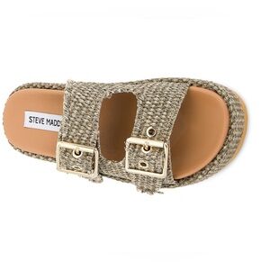 BNIB Steve Madden size 9 Karrigan platform Sandal - color Olive